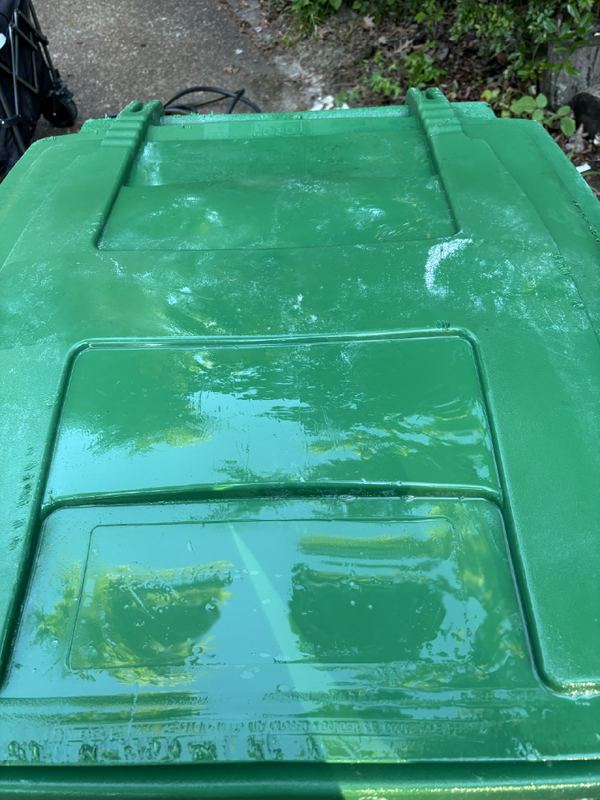 Clean bin after cleaning